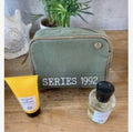 Casa Natura Grover GR08 – Liten toalettveske i military green. Sendes fra Spania 24. juli