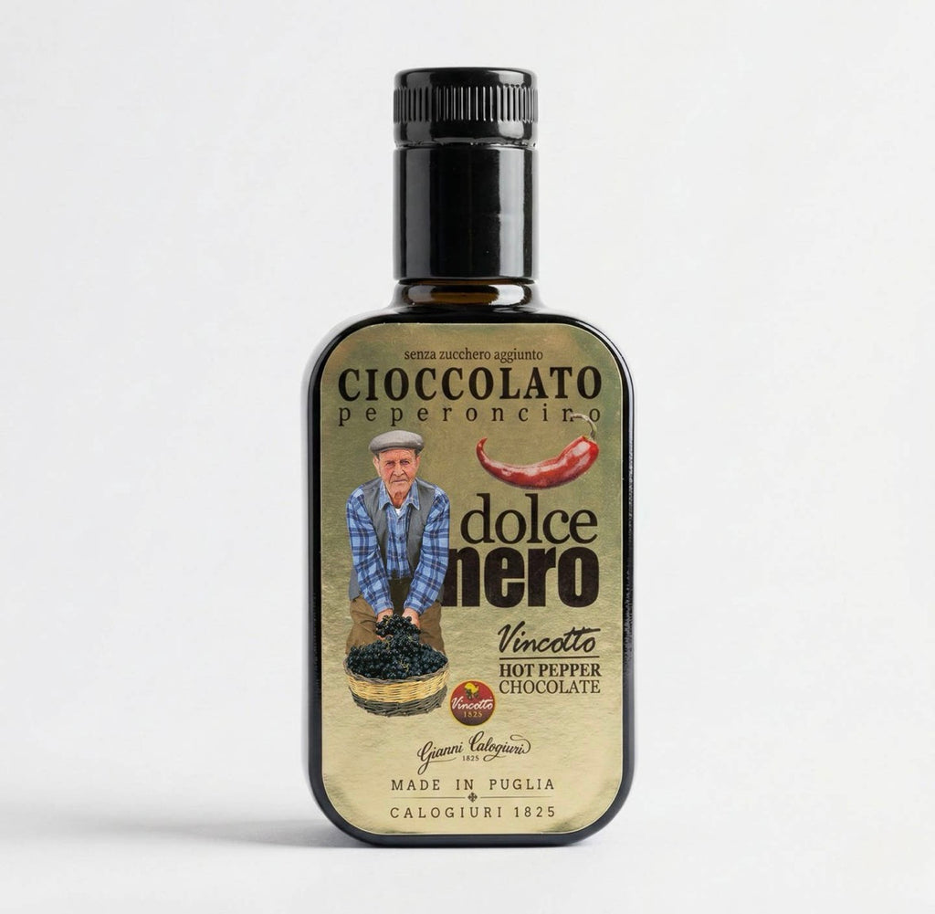 Dolcenero med chili – Vincotto, mørk sjokolade og et hint av varme. Sendes fra Italia 22. juli. Kan bestilles nå.