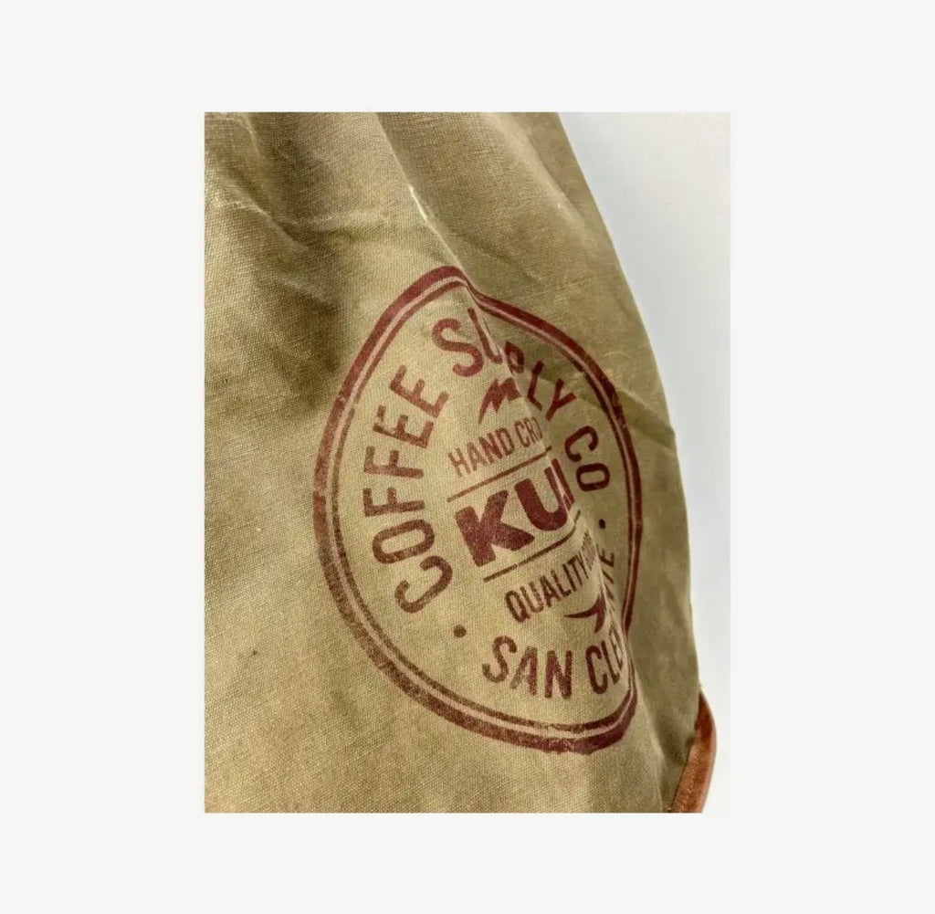 Retro Beach Bag – Håndlaget veske i resirkulert militærcanvas. Sendes fra Spania 24. juli.