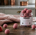 Pink Champagne – Lakris med jordbær & champagne. Sendes fra Sverige 2. juli. Kan bestilles nå.