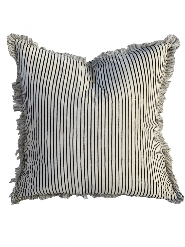 Putetrekk Stripe Black i bomull fra Mille Moi - 50x50
