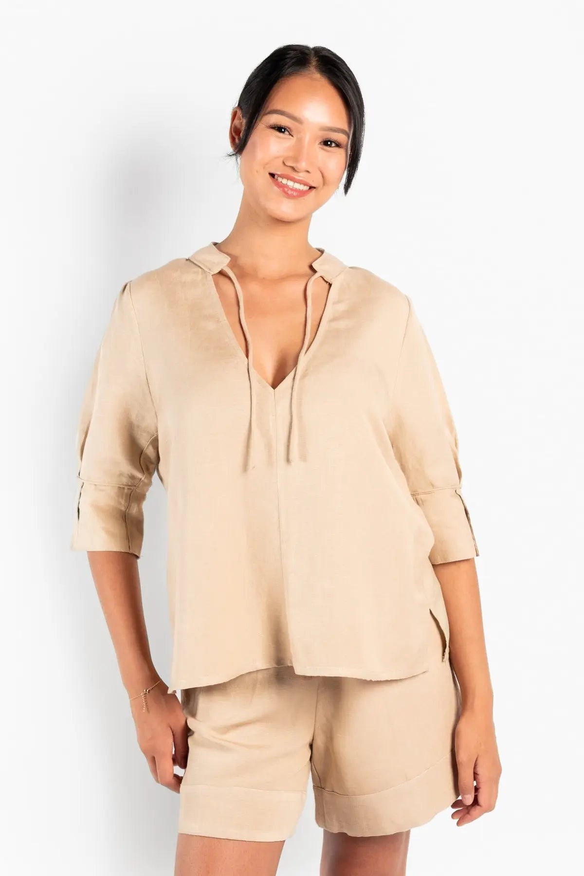 Tilly Bluse – luftig eleganse i naturlige materialer