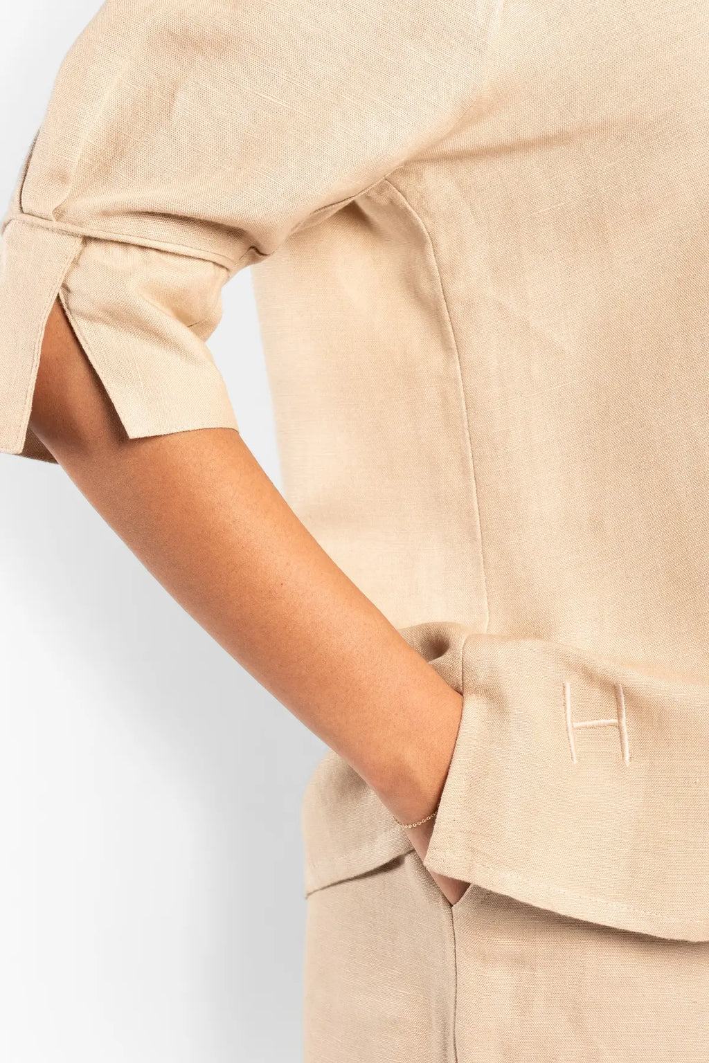 Tilly Bluse – luftig eleganse i naturlige materialer