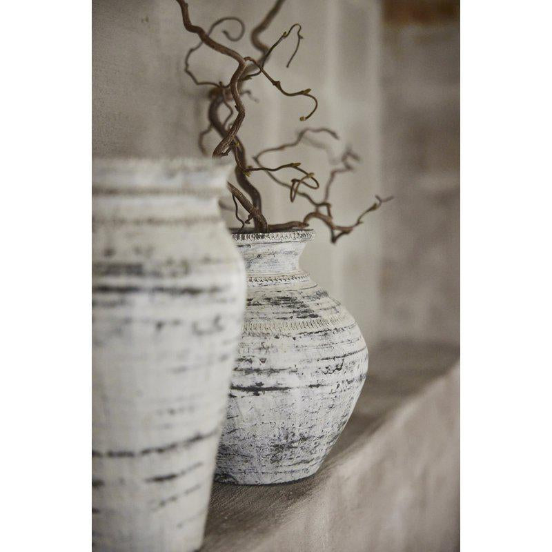Nandini urne i keramikk – dekorativ vase/krukke i offwhite (29 cm)
